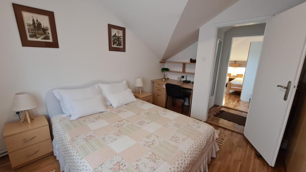 Apartment Akacija Gardens Belgrado Esterno foto
