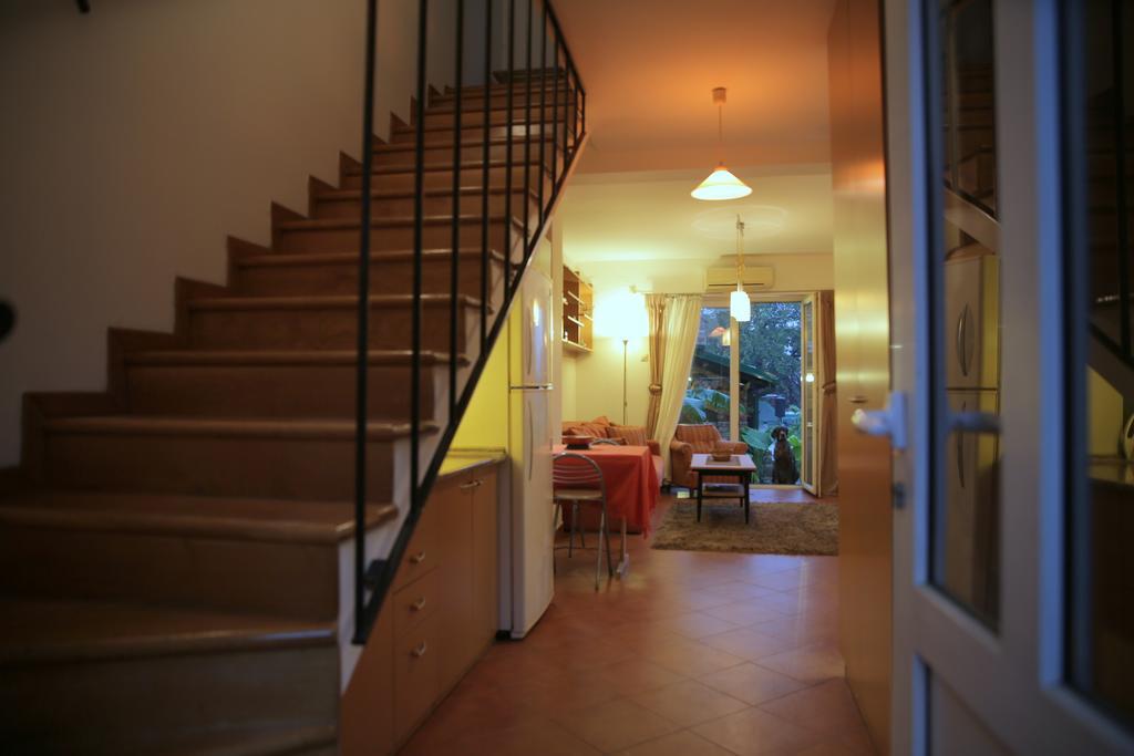 Apartment Akacija Gardens Belgrado Camera foto