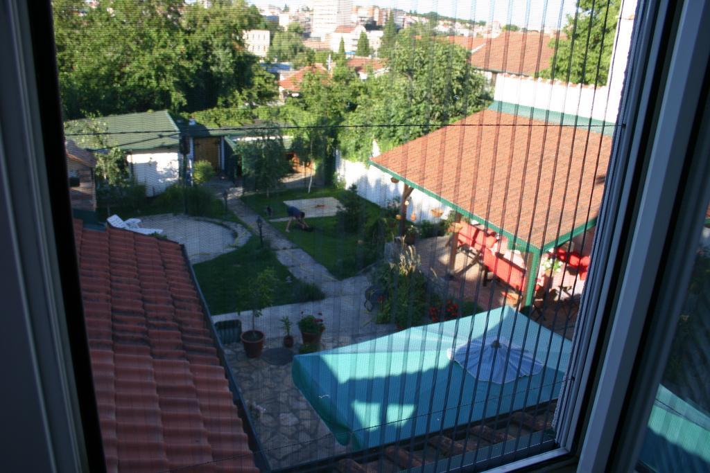 Apartment Akacija Gardens Belgrado Esterno foto